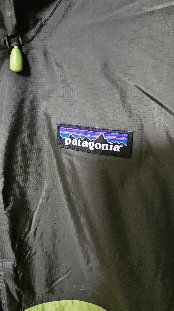 正規品 patagonia　パタゴニア　マウンテンパーカー サイズ Ｍ_画像3