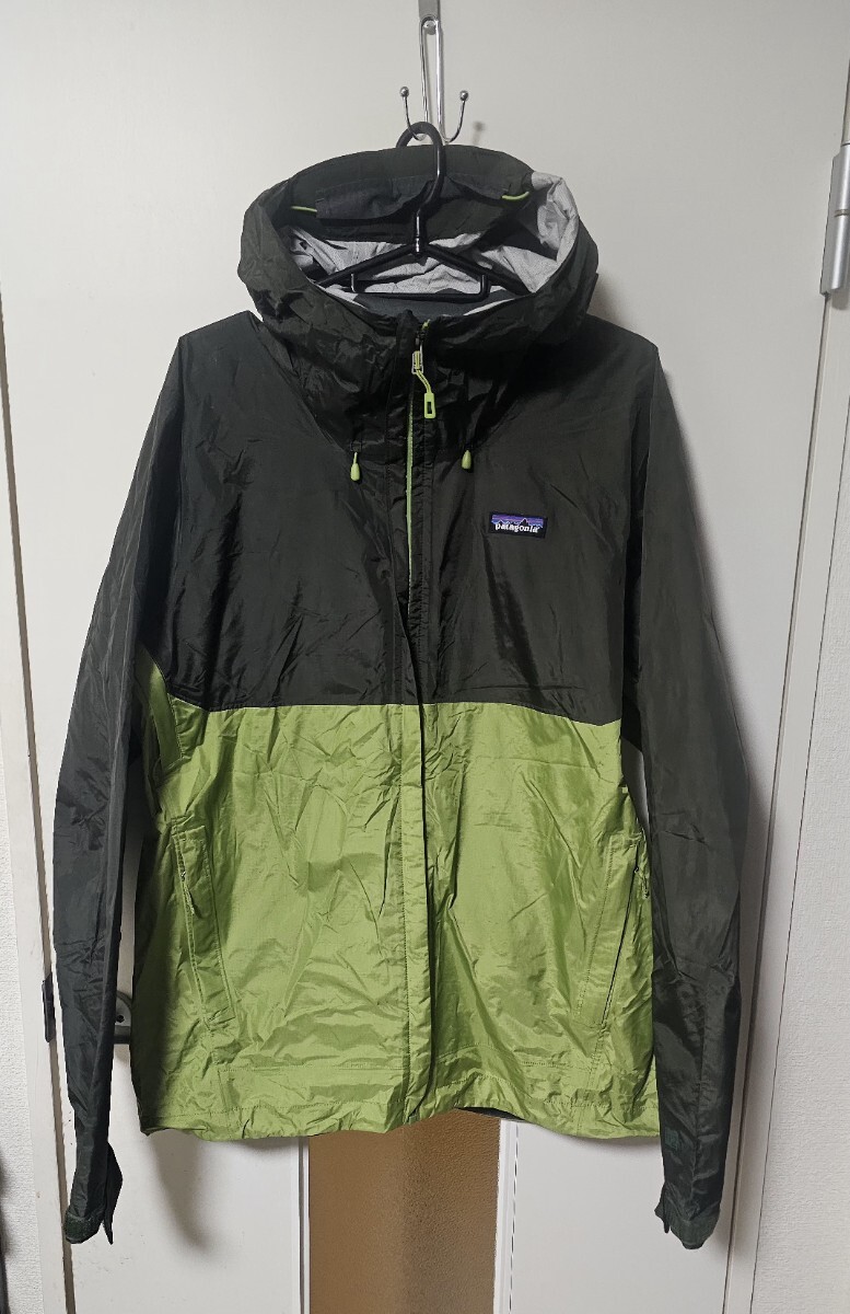 正規品 patagonia　パタゴニア　マウンテンパーカー サイズ Ｍ_画像1