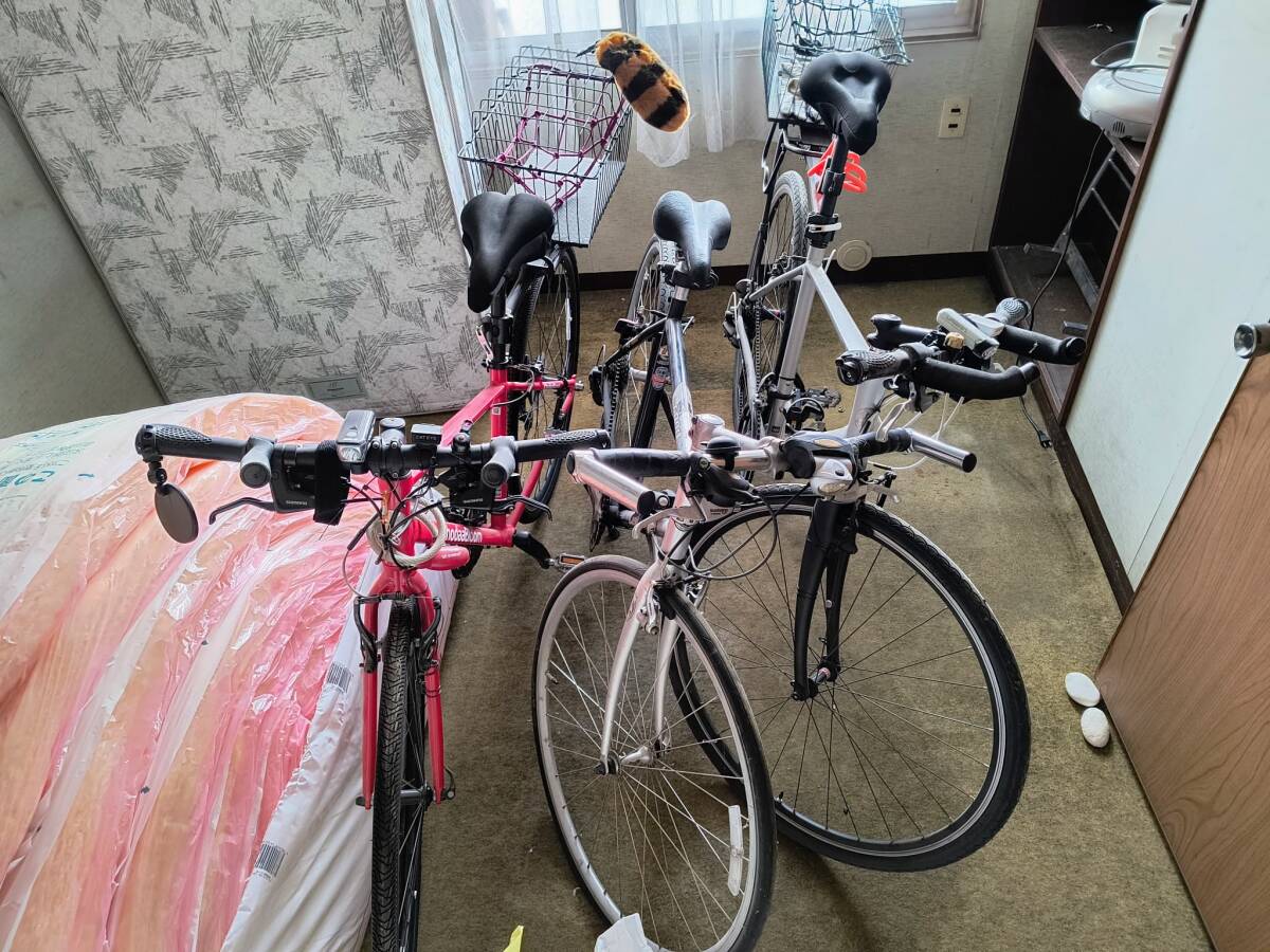 クロスバイク三台、室内トレーニング、備品セット_画像4