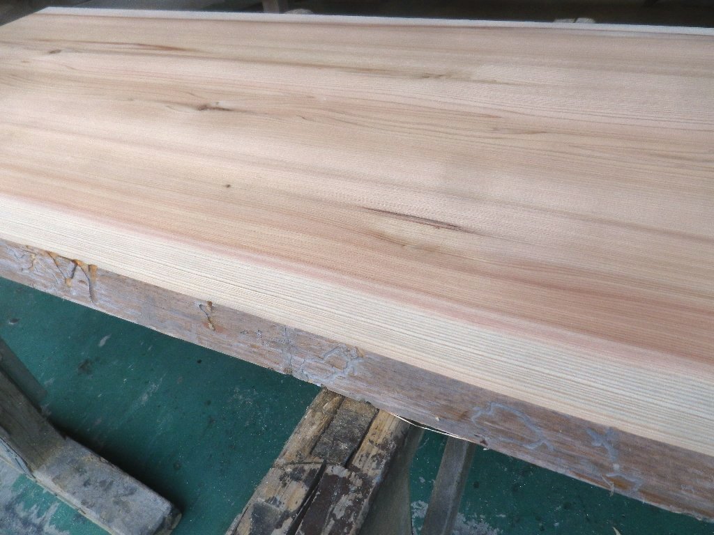 長190*幅77-80*厚5.2　杉167の木材木工材,一枚板自然木無垢材ＤＩＹ　テーブル天板　　スギ_画像3