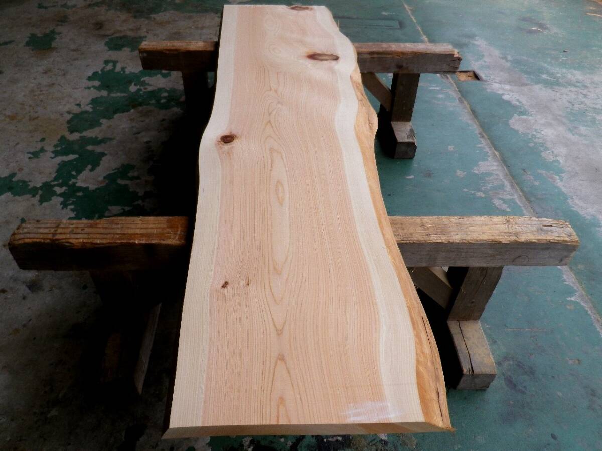 長184*幅38-49*厚3.7　桧72の木材木工材,一枚板自然木無垢材ＤＩＹ　テーブル天板　ヒノキ_画像3