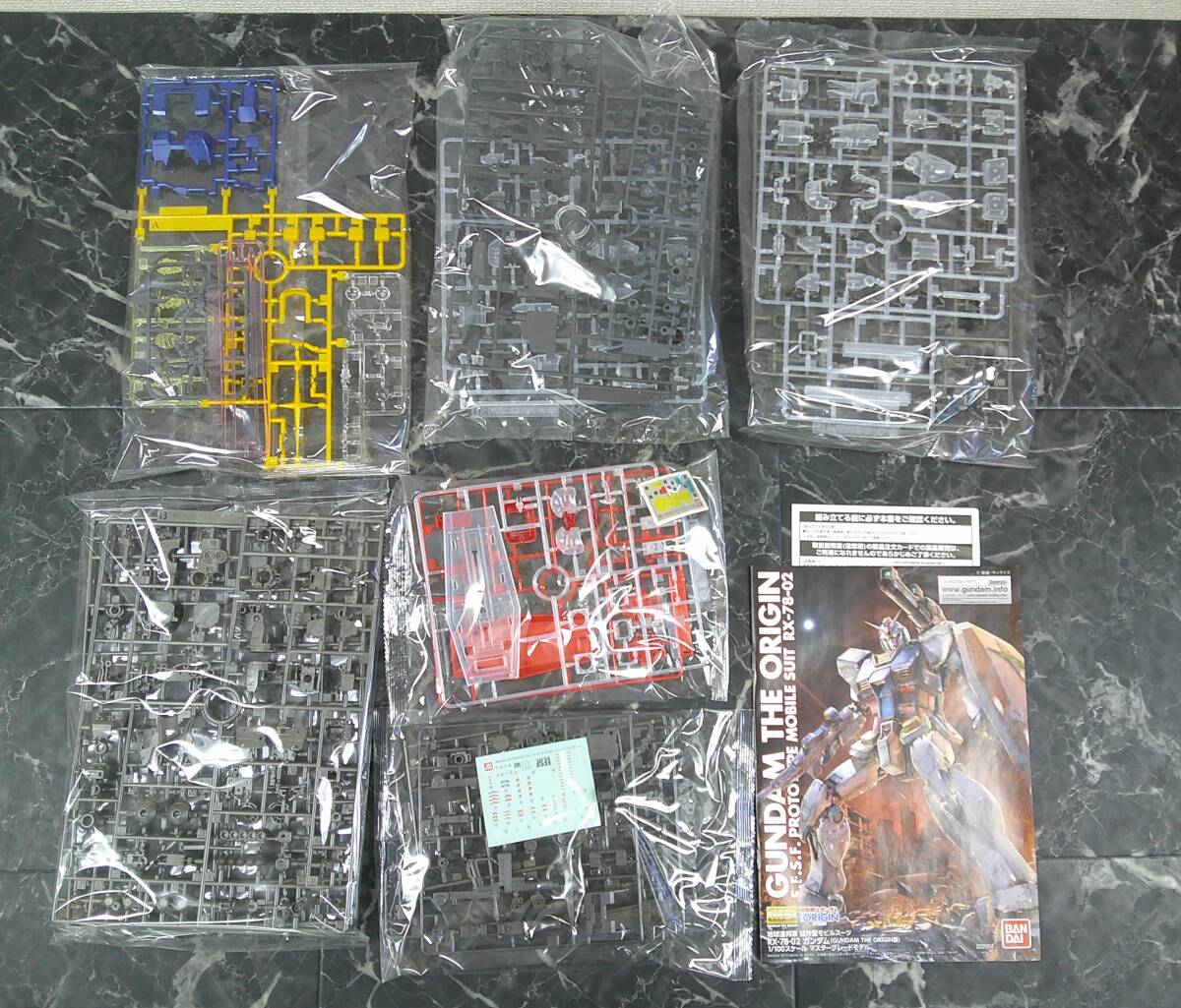 【一番くじ ＃2】機動戦士ガンダム ガンプラ Ver.2.0 ラストワン賞 MG1/100 RX-78-02ガンダム（THE ORIGIN版）[ソリッドクリア/リバース]_画像4