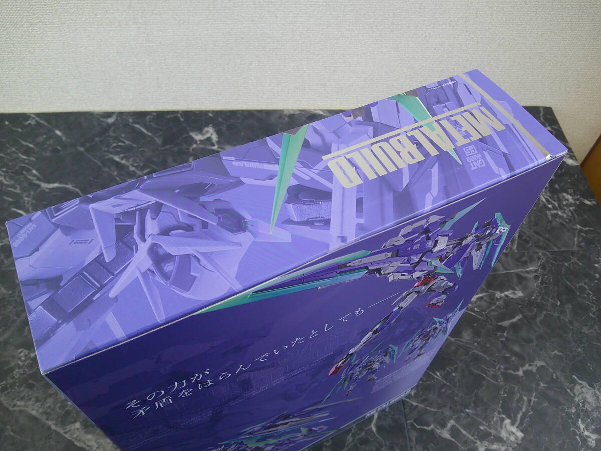 【バンダイ】METAL BUILD 機動戦士ガンダム00V戦記 ダブルオークアンタ フルセイバー＆ダブルオークアンタ フルセイバー用オプションセット_画像6