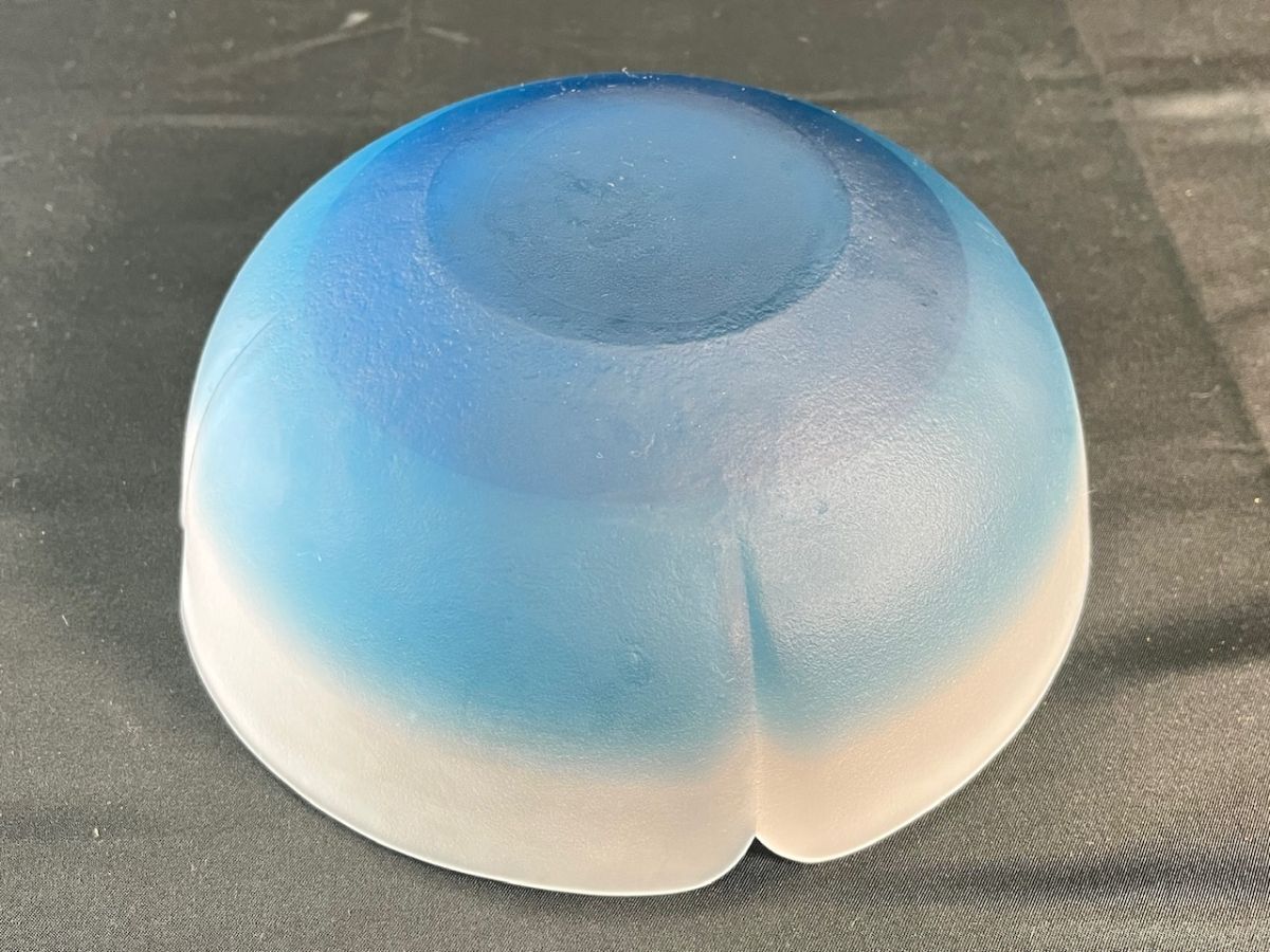 スリガラス ボウル 青 19×19×7.5㎝ 560g 花生 深鉢 小鉢 食器 皿 菓子鉢 アンティーク ガラス工芸品 (20060)_画像4
