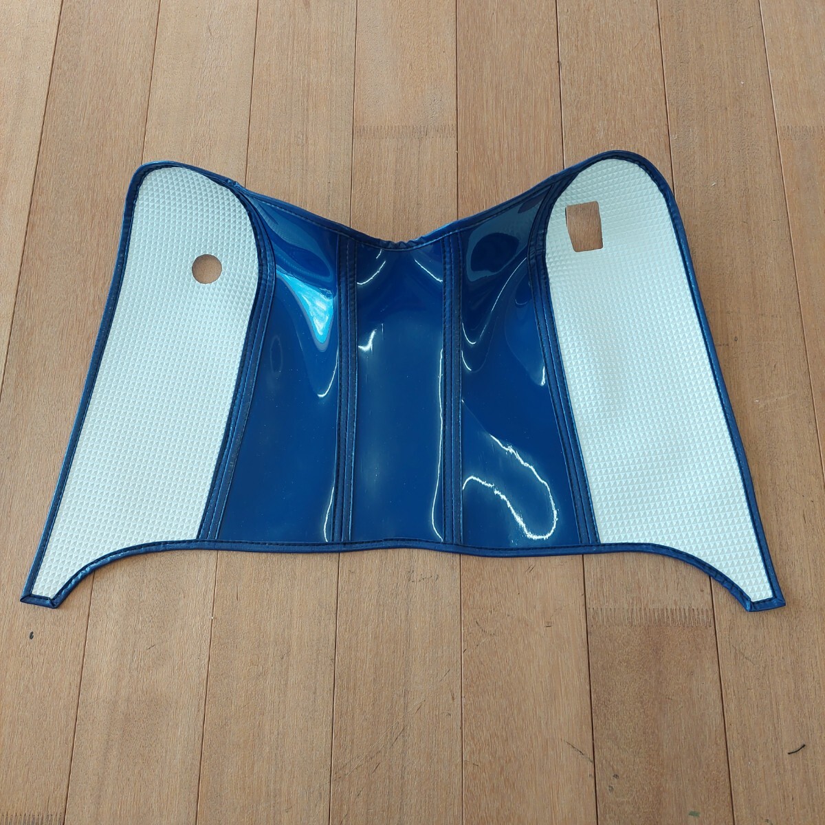 富士重工ラビットジュニア、S301.125cc足元マット、白ピラミッド、センターをグリーンorブルーで仕上げました!_画像1