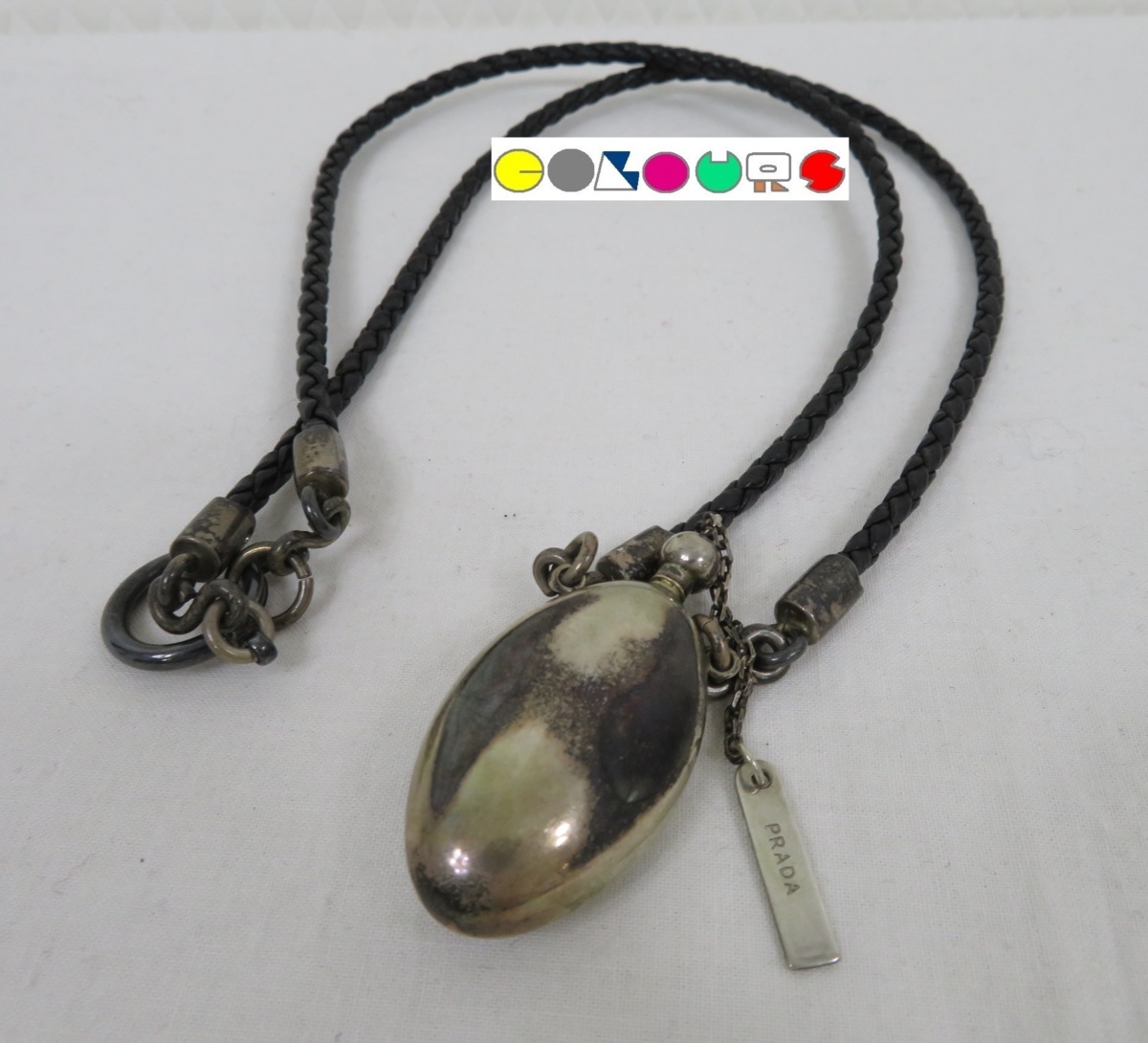 (COLOURS) Vintage # пуховка .-m кейс # колье # черный × серебряный # сетка #PRADA