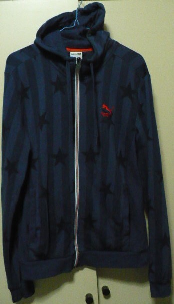 PUMA【プーマジャパン(株)】製フーデッドスウェットジャケット(星柄フルジップパーカー)L ネイビー 571030_画像1