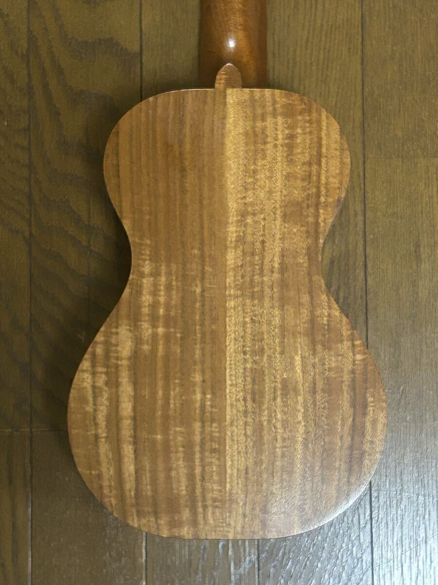 【KIWAYA】 コンサートウクレレ K-301 (アカシアコア材オール単板) USED品_画像4