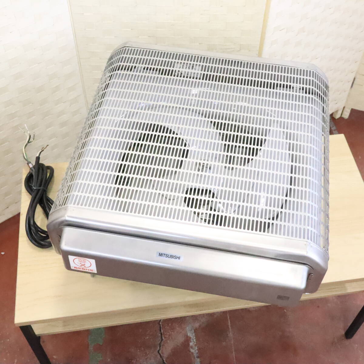あ//はH0112 　業務用　MITSUBISHI 三菱　’99 業務用有圧換気扇　メッシュタイプ　単相100V EFC-35MS_画像1
