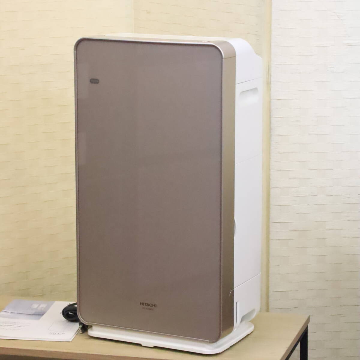 あ//はH0117　 HITACHI 日立　加湿空気清浄機　EP-KVG900 2015年製　動作品_画像1
