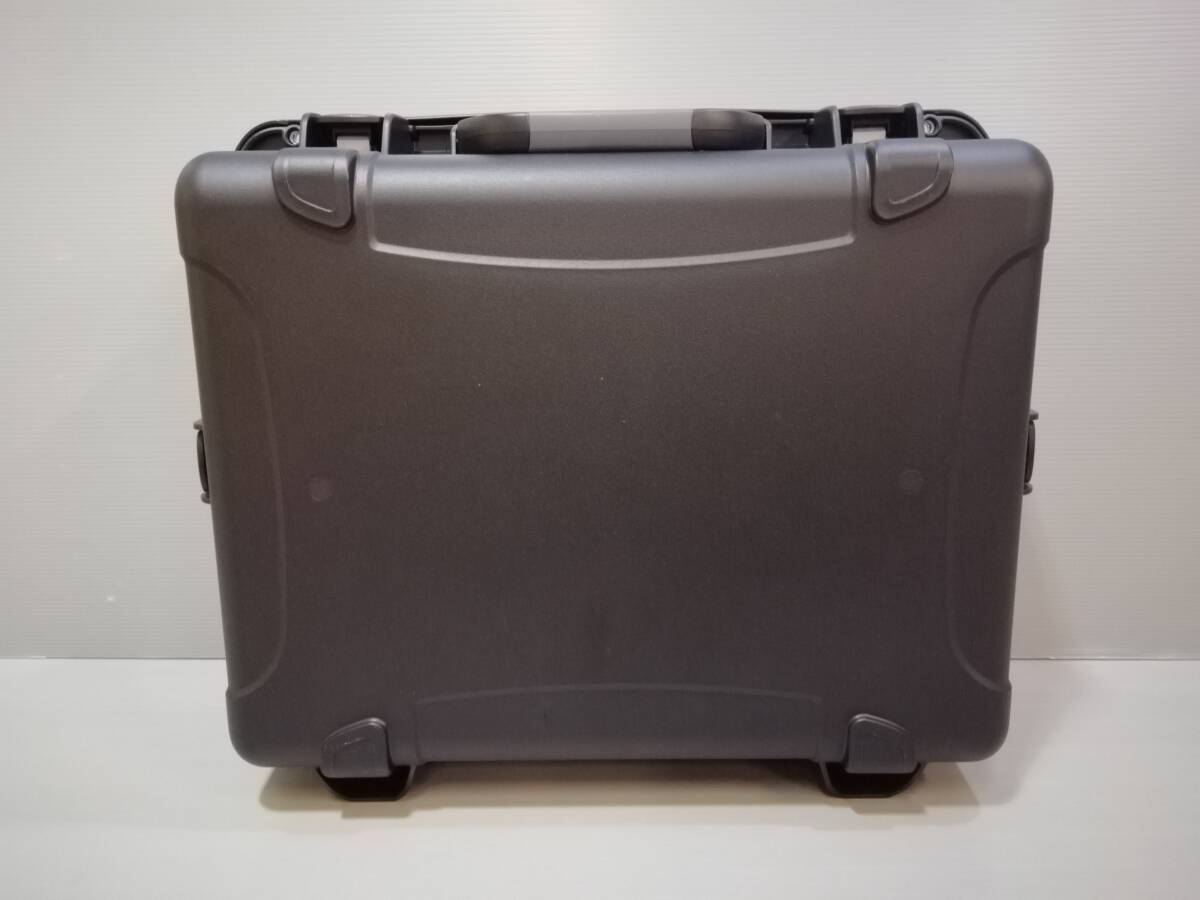 あ//H0647 　NANUK ナヌーク　防水キャリングケース　NANUK945 NK945B 　内装スポンジフォーム無タイプ_画像5