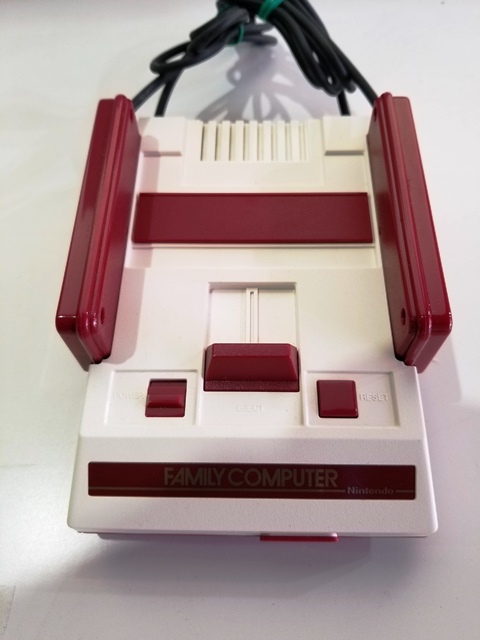 あ//J0451 任天堂　ニンテンドー クラッシックミニ　ファミリーコンピューター　Mod CLV-101 動作品_画像2