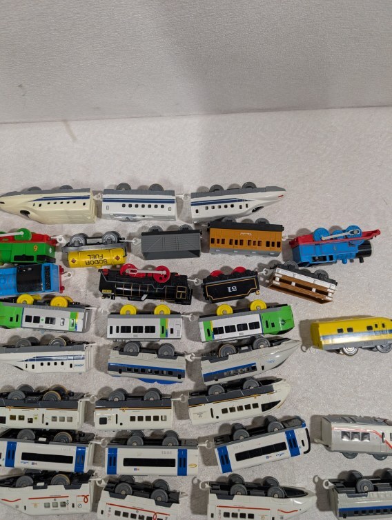 a//.M0232. Plarail машина различный много 