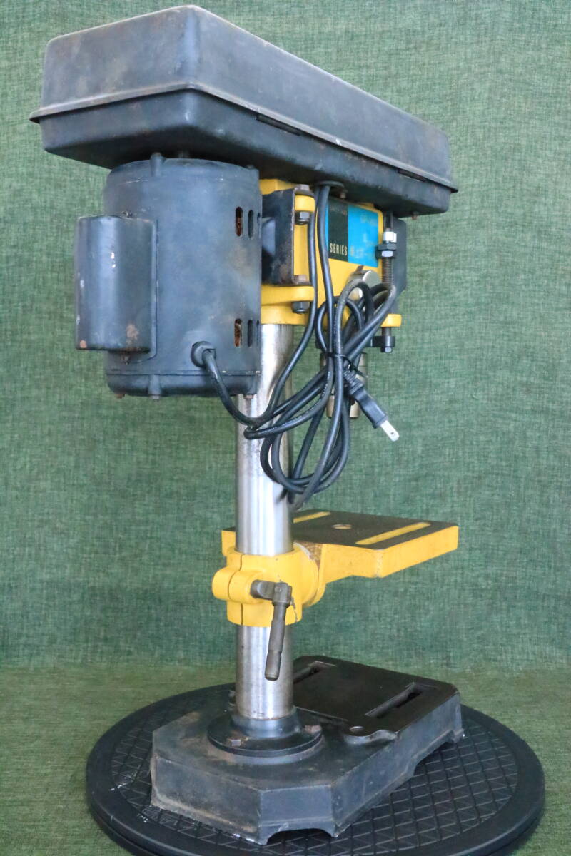 あ//Q1426 　卓上ボール盤　EARTH MAN アースマン　DP-200 5段変速　100V ドリル最大径13mm. 動作品_画像4