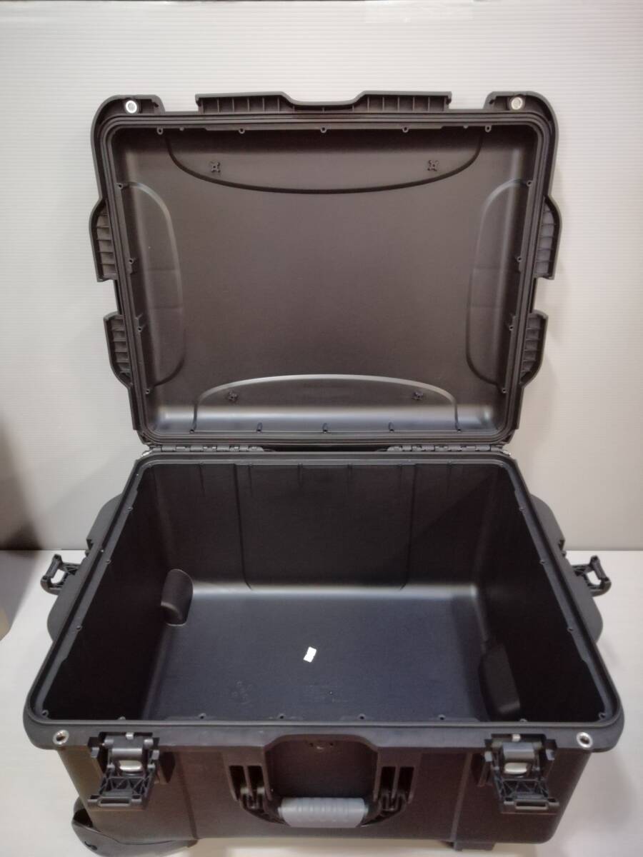 あ//H0564　精密機器運搬　 NANUK ナヌーク　防水キャリングケース　NK960B NANUK960 内装スポンジフォーム無タイプ_画像4