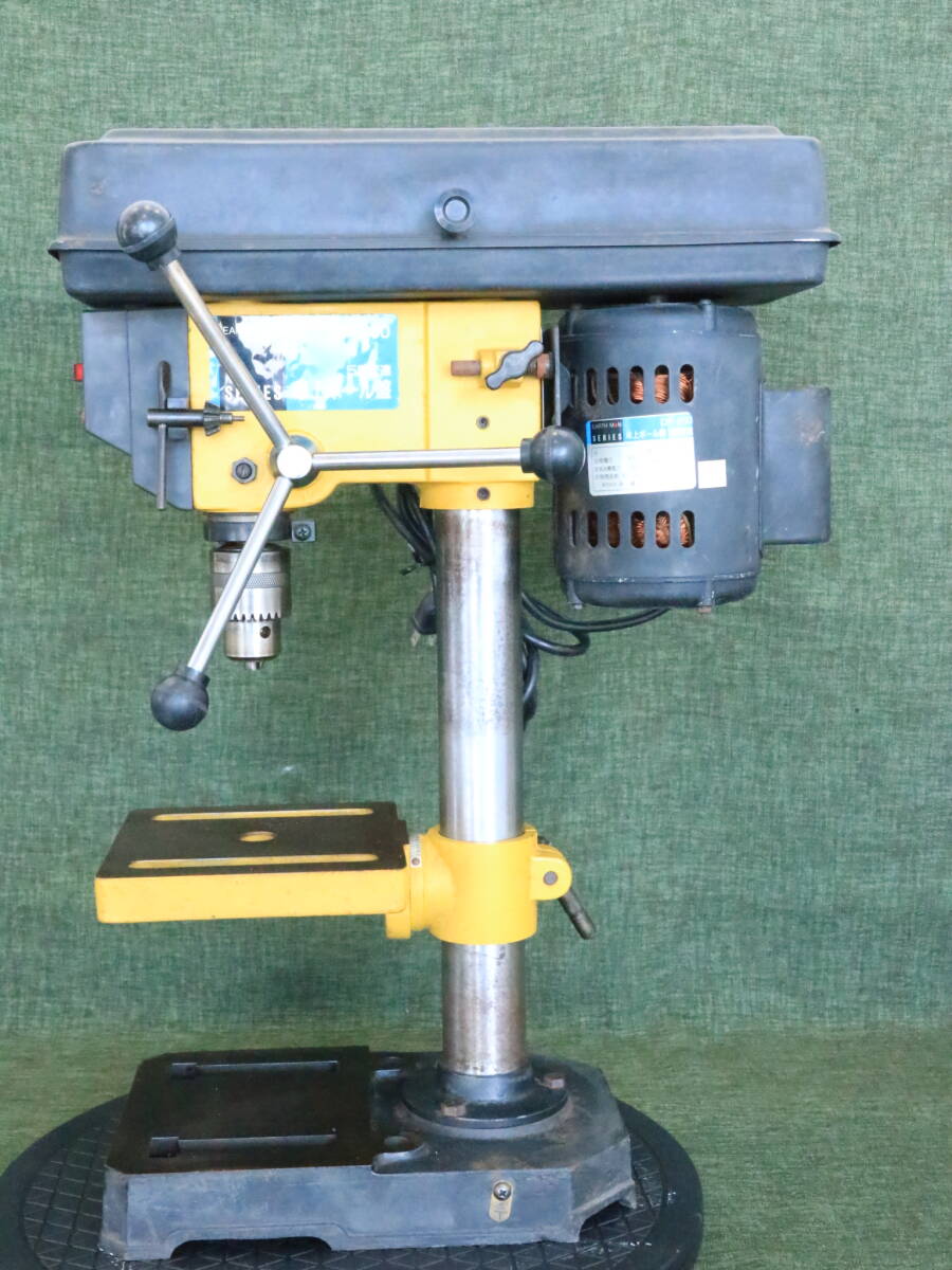 あ//Q1426 　卓上ボール盤　EARTH MAN アースマン　DP-200 5段変速　100V ドリル最大径13mm. 動作品_画像2