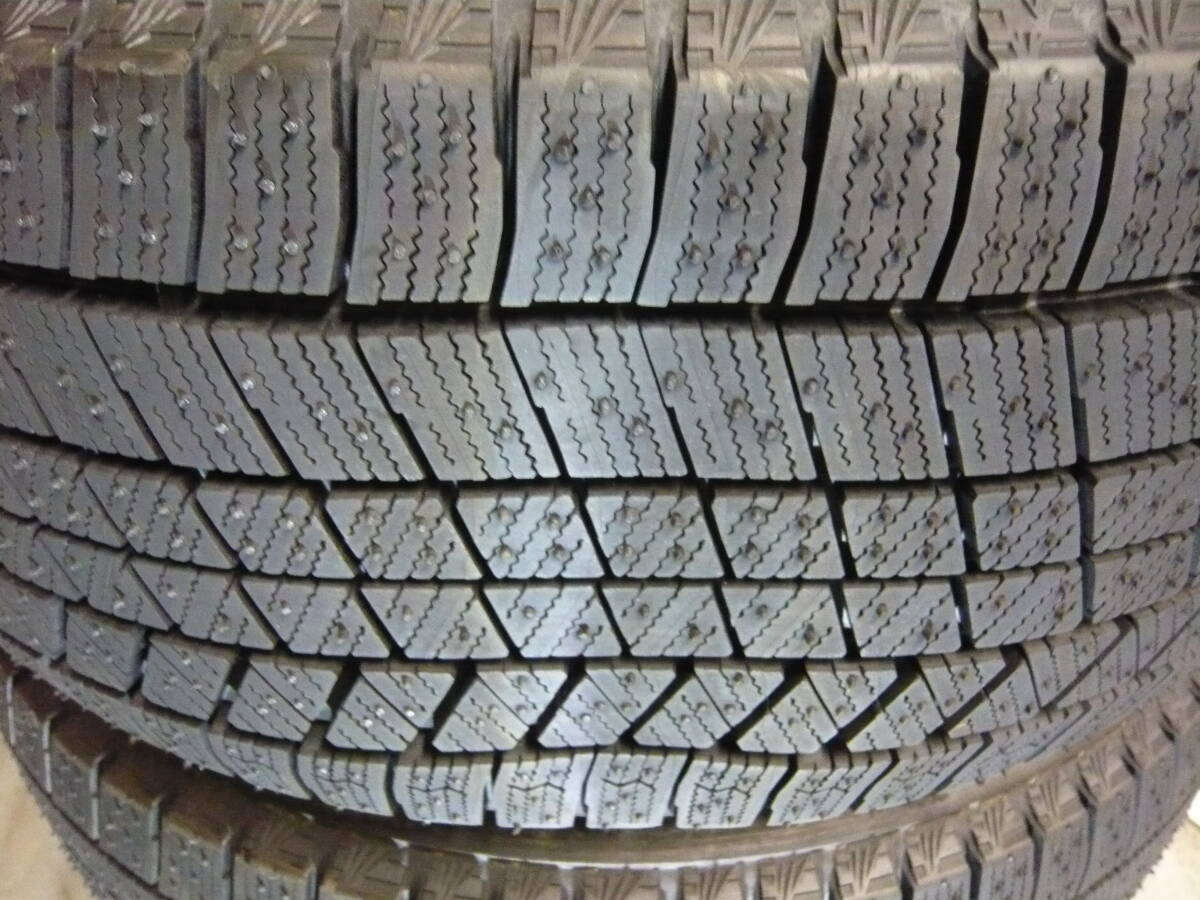 中古品 BRIDGESTONE BLIZZAK VRX3　225/50R18　4本セット/2個口着払い発送/ブリヂストン/ブリザック_画像3