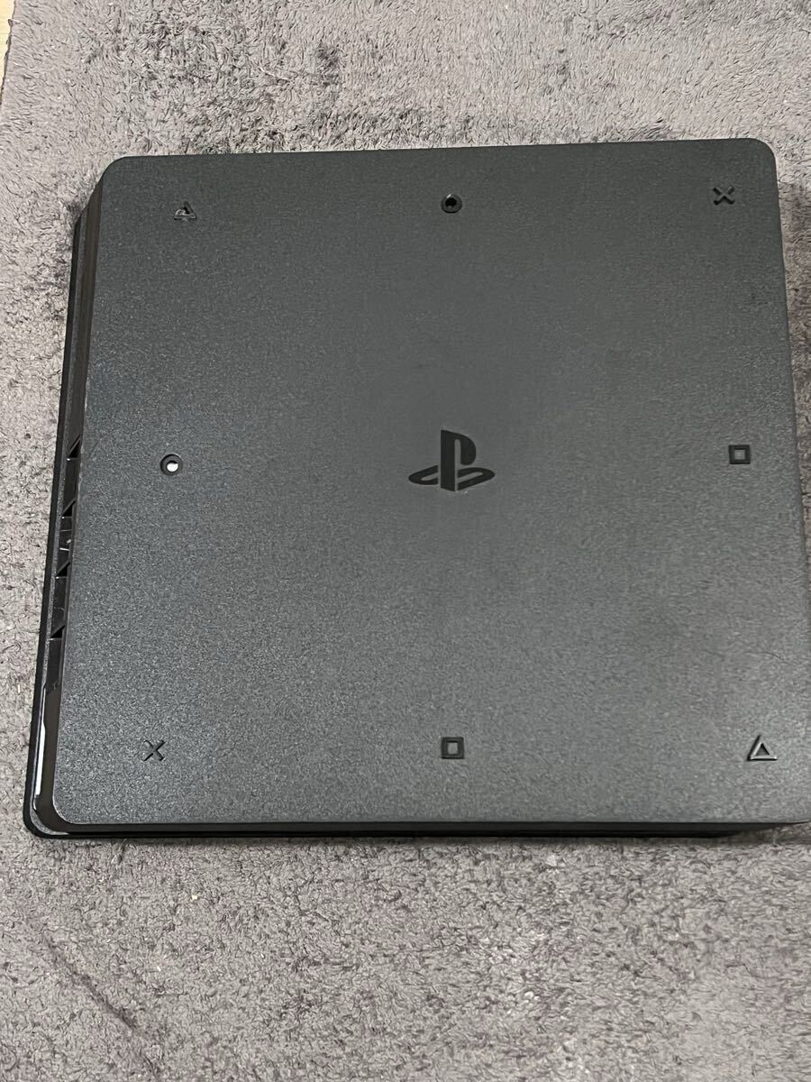 SONY PlayStation4 ジェットブラック CUH-2100A 500GBブラック 初期化済み コントローラー 2つ背面パッドあり＋ソフトおまけ_画像3