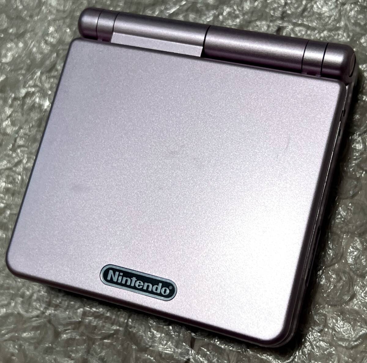 〈美品・画面無傷・動作確認済み〉GBA ゲームボーイアドバンスSP 本体 パールピンク AGS-001 充電器 GAMEBOY ADVANCE SP_画像3