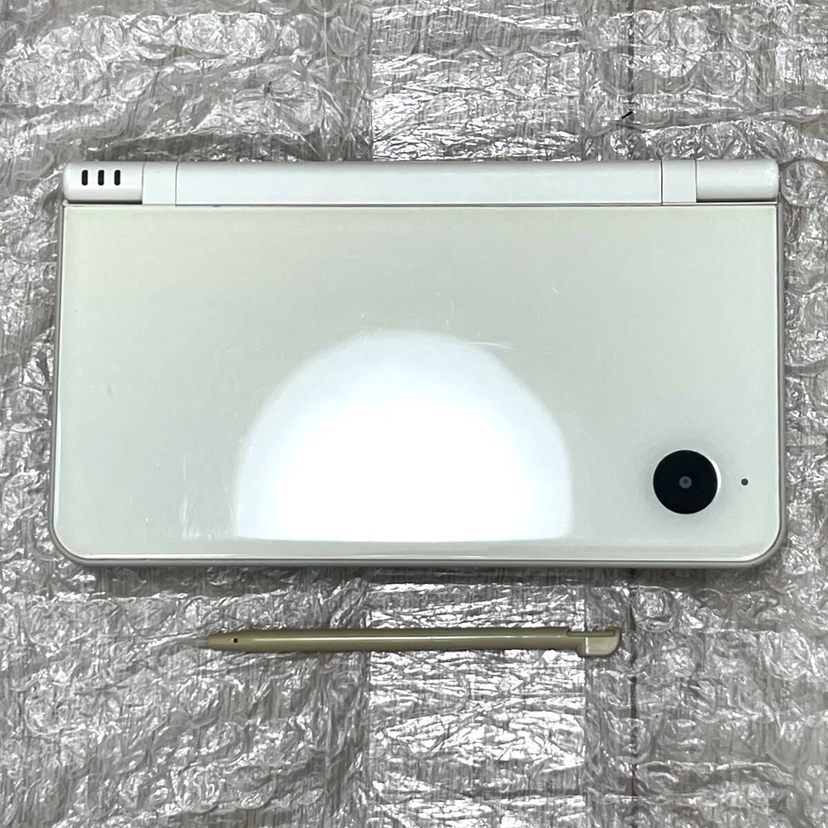 〈良品・動作確認済み〉NDS ニンテンドーDSiLL 本体 UTL-001 ナチュラルホワイト 任天堂 NINTENDO XL_画像1