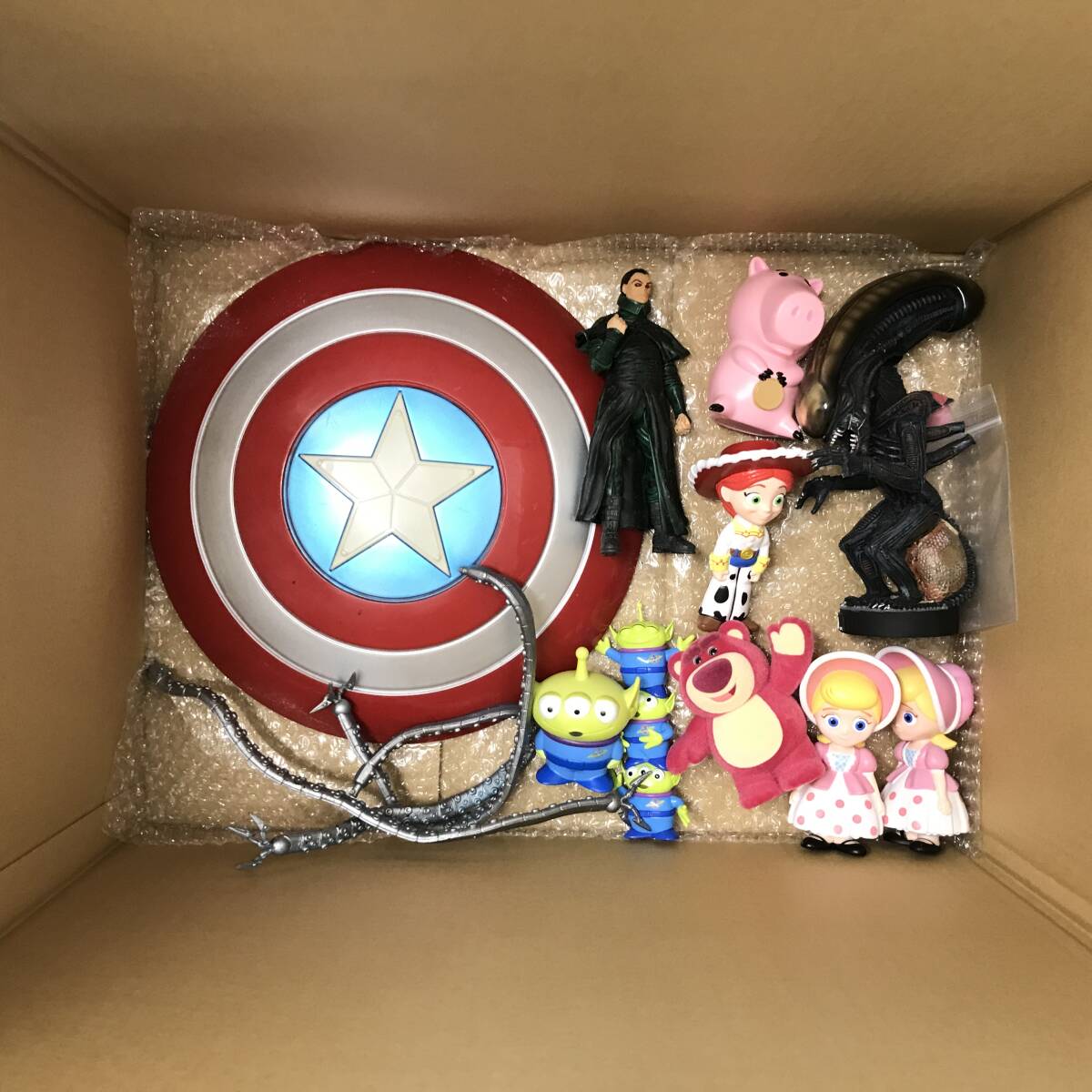 * утиль * за границей фигурка игрушка и т.п. продажа комплектом игрушка * -тактный - lease ta-* War z Человек-паук др. 