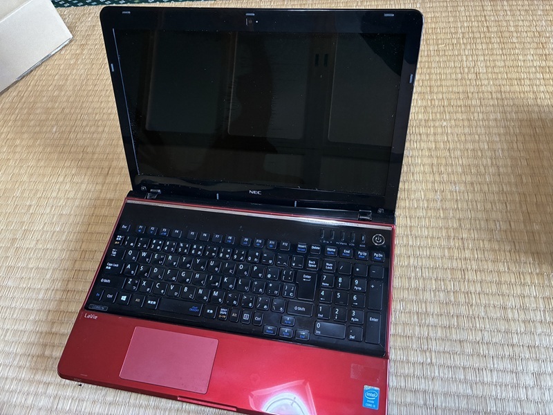NEC LaVie S PC-LS350NSR（ルミナスレッド） ジャンク_画像2