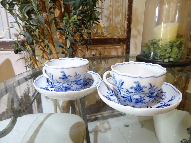 ■超美品 マイセン ブルーオニオン カップ&ソーサー 2客 箱無し プレゼント ペア Meissen 西洋陶磁 陶芸 工芸品 陶磁器 食器_画像1