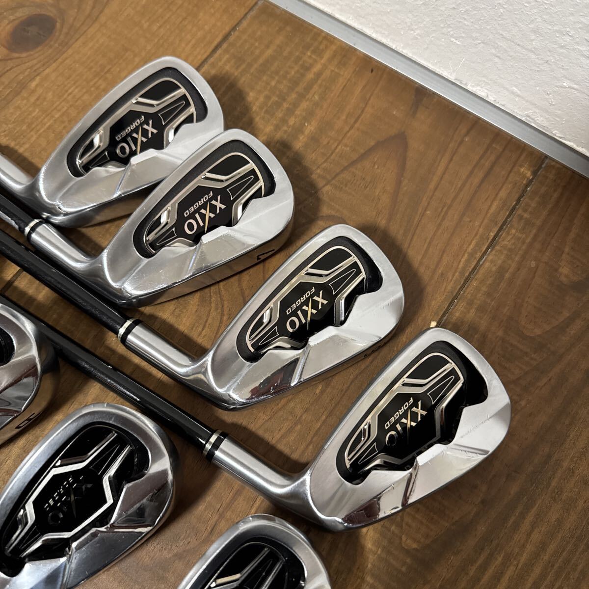 ゼクシオ　フォージド アイアン　MX3000 フレックスR 5〜p AW SW 8本セット　　カーボンシャフト　送料無料　_画像3