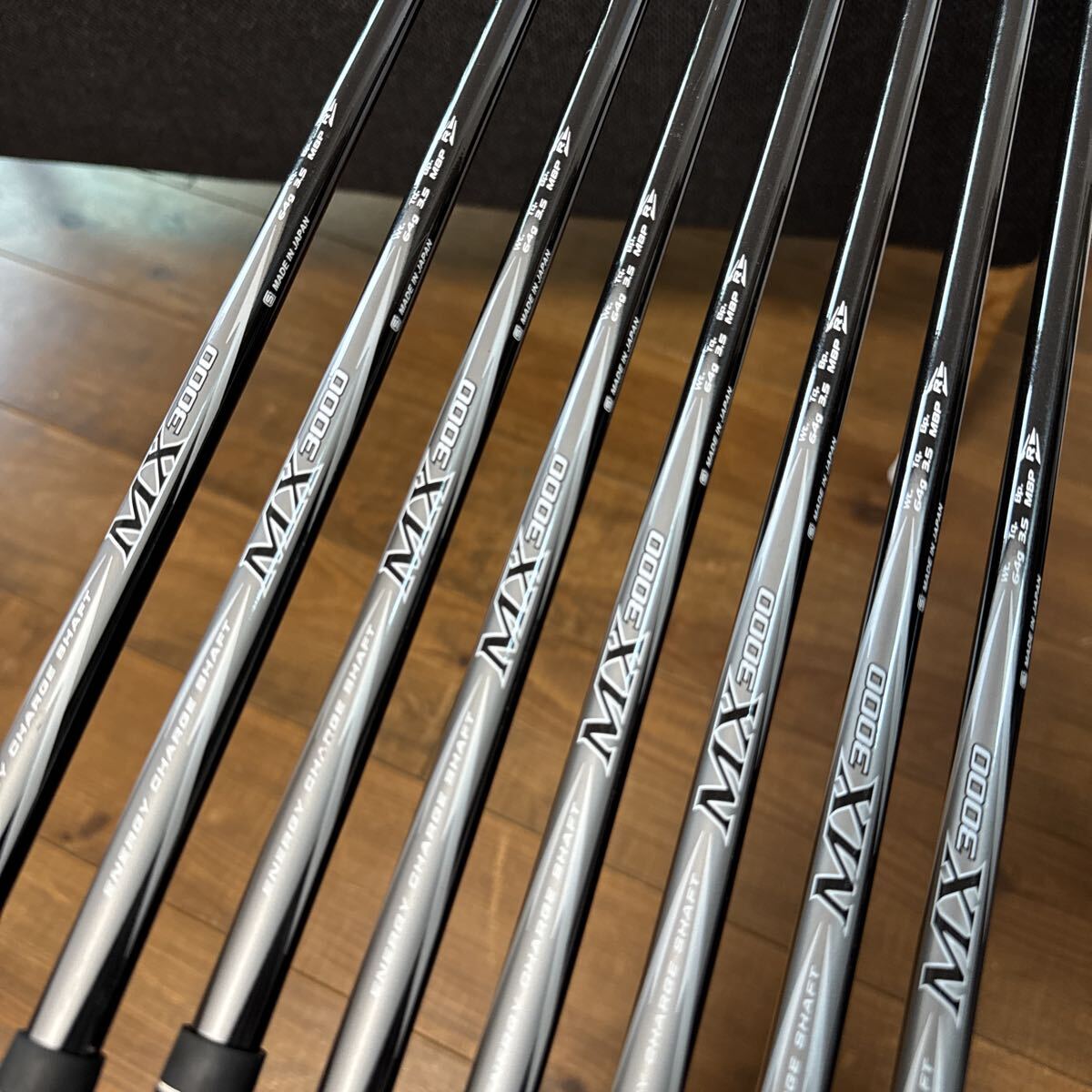 ゼクシオ　フォージド アイアン　MX3000 フレックスR 5〜p AW SW 8本セット　　カーボンシャフト　送料無料　_画像9