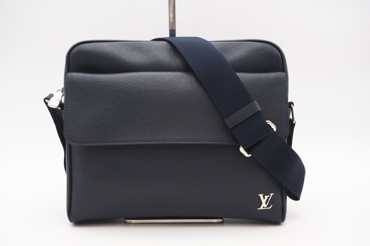 ★３日以内返品可★ LOUIS VUITTON ルイ ヴィトン M30261 タイガ アレックス メッセンジャー ブルーマリーヌ バッグ_画像1