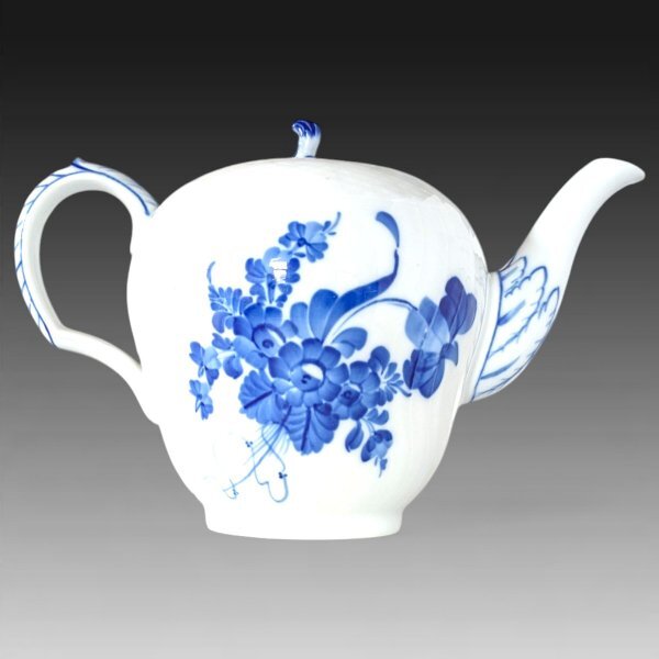 ロイヤルコペンハーゲン ブルーフラワー ティーポット 手描き花絵 1994年頃製 極美品 1118_画像3