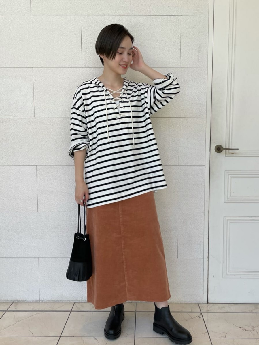 秋冬物★美品★JOURNALSTANDARD ボーダーレースアッププルオーバー 定価8,250円 黒×白 ジャーナルスタンダード セーラーカラー カジュアル_画像2