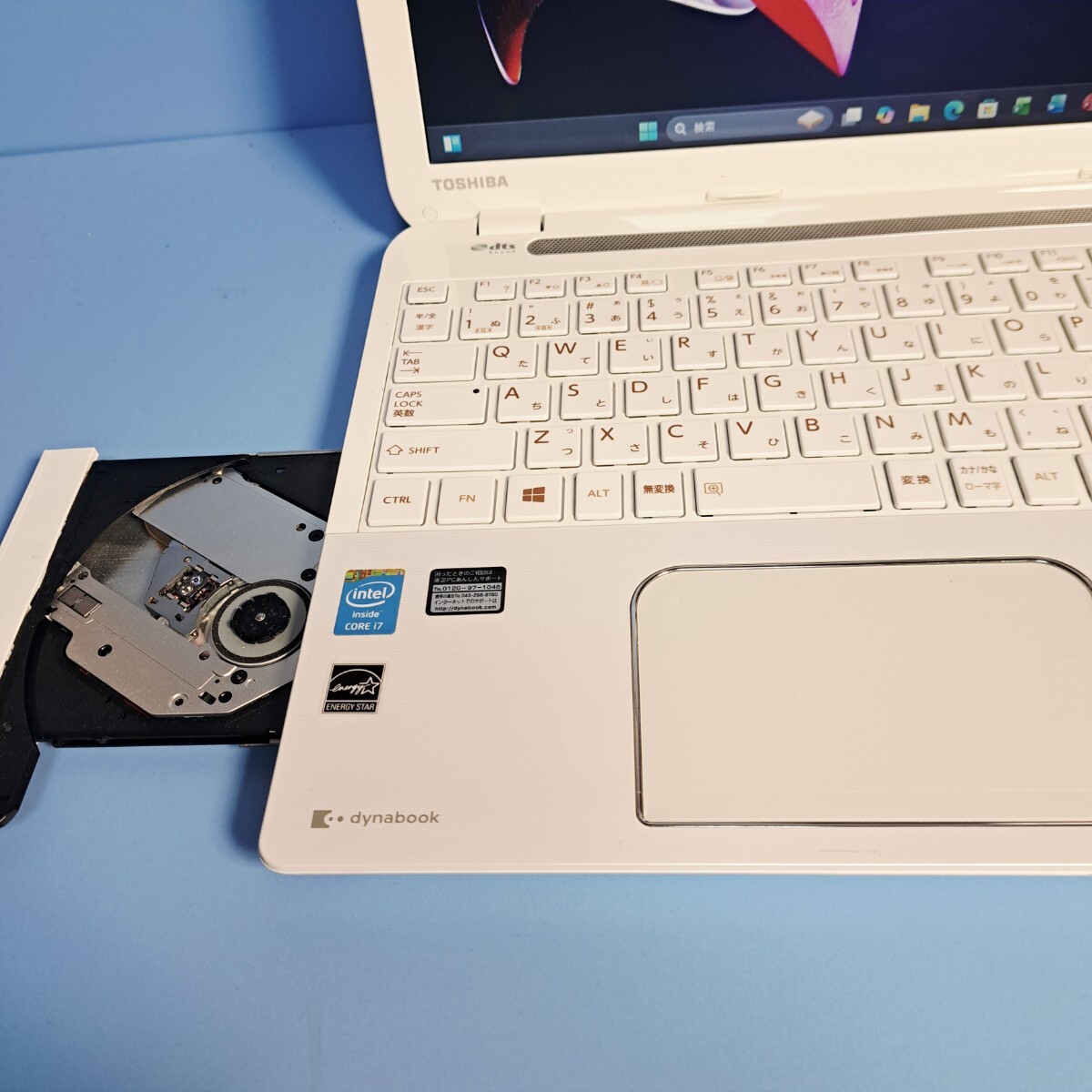 ★最強Corei7★/メモリ16GB/新品SSD512GB/Windows11/T554/56LWD/Office2021/ブルーレイ/カメラ/東芝/dynabook/TOSHIBA/Bluetooth_画像3