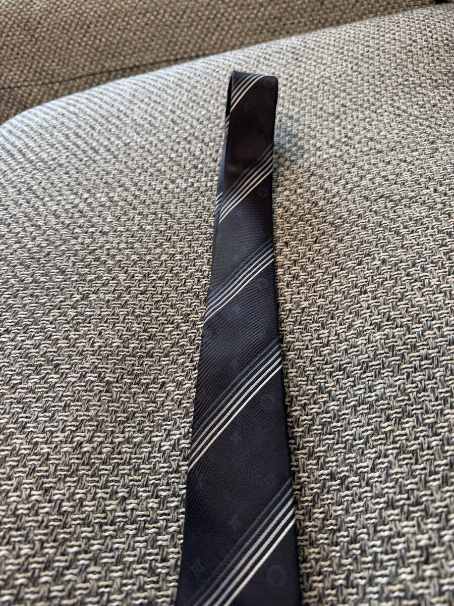 Louis Vuitton ルイヴィトンネクタイ LV 剣先9cm 中古品 正規品_画像2