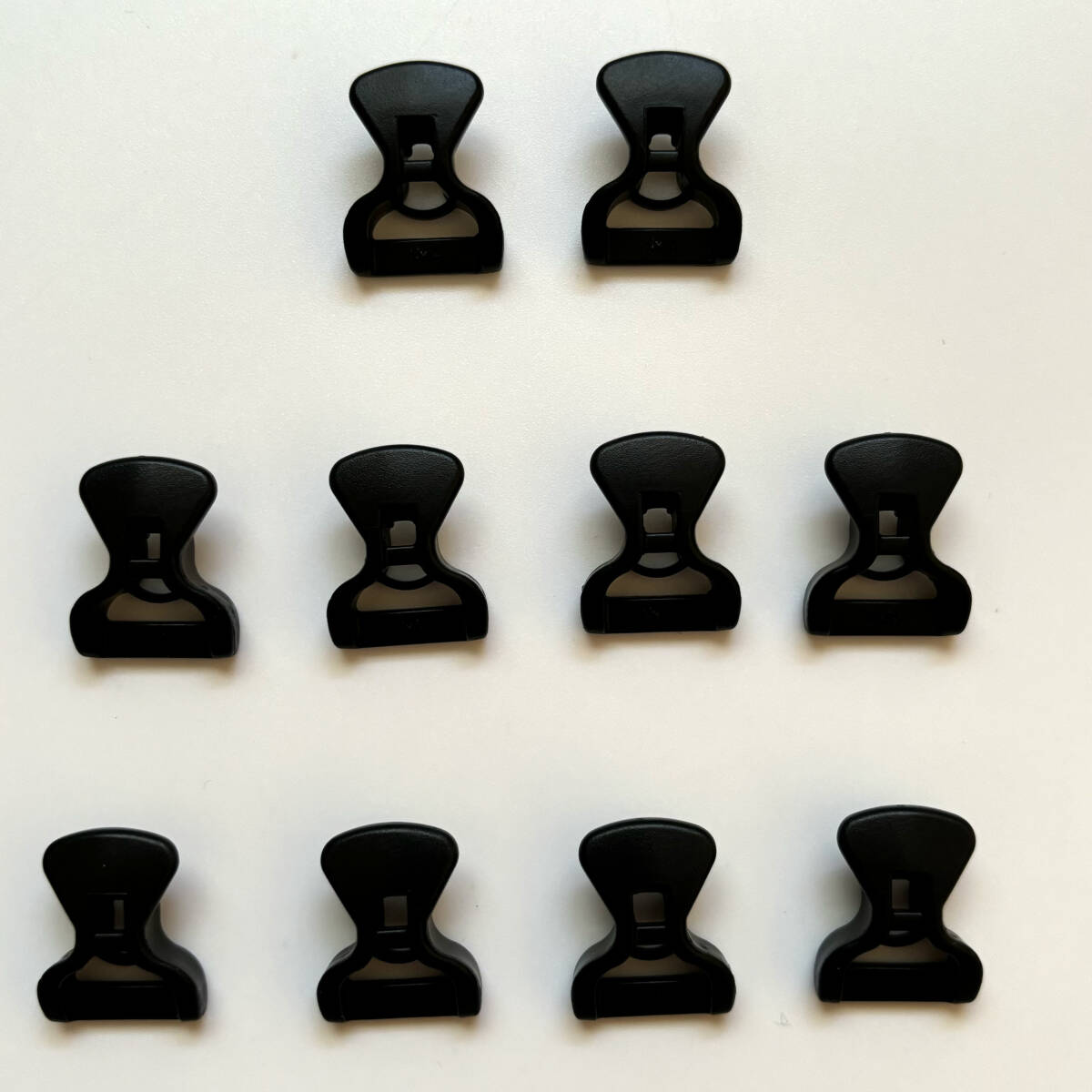 【ITW NEXUS*プラスチックパーツ*linelock LL-654-3000*2.5㎜~3㎜コード+13mmテープ用アジャスター*ブラック*10個*Make Your Own Gear】_画像1