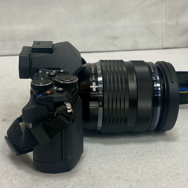 D207-S2 OLYMPUS オリンパス OM-D ミラーレス一眼カメラ E-M5II 12-40mm 1:2.8 バッテリー付き 通電OK 2009322_画像6