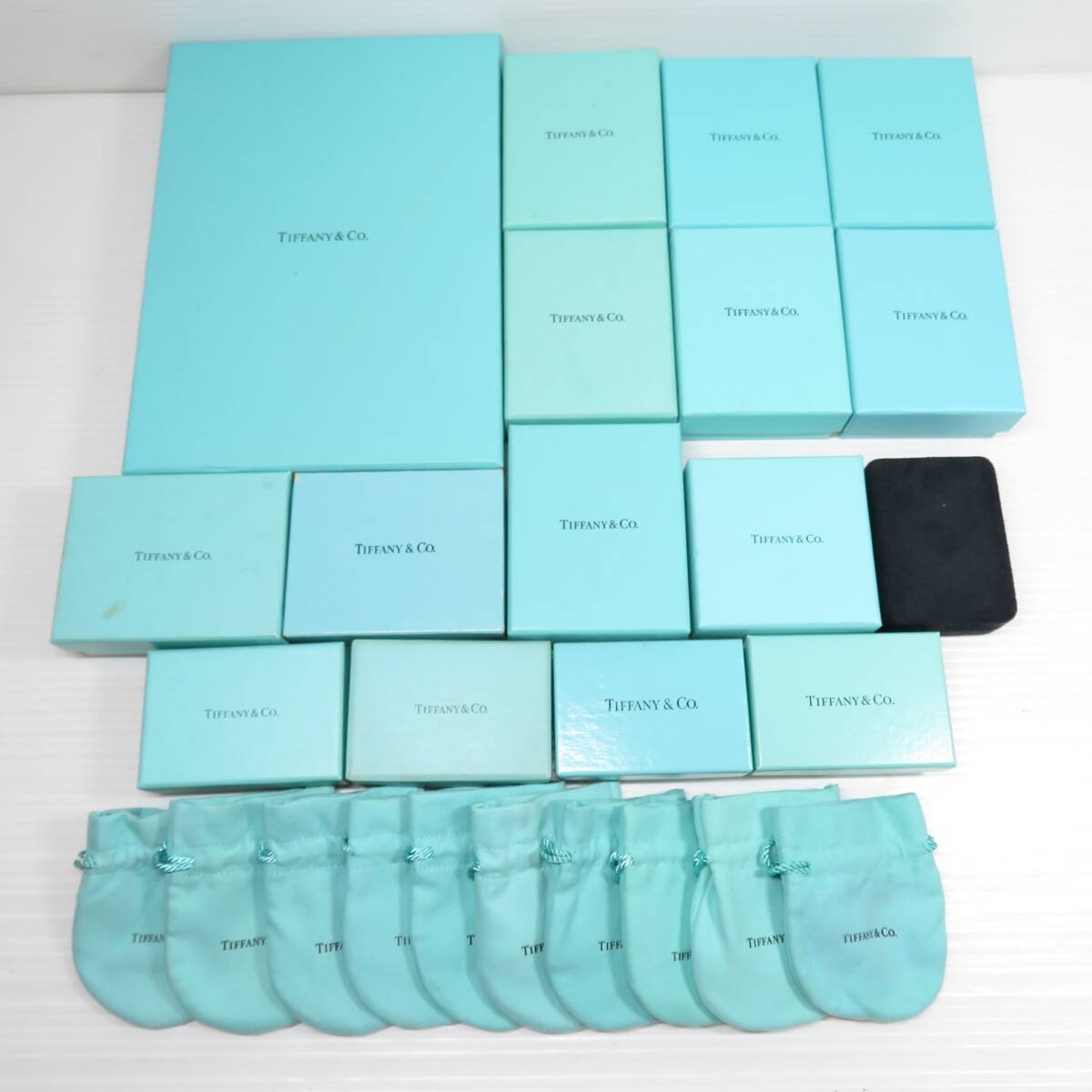 ティファニー アクセサリーケース16個・袋10枚セット( 11/10 )_画像1