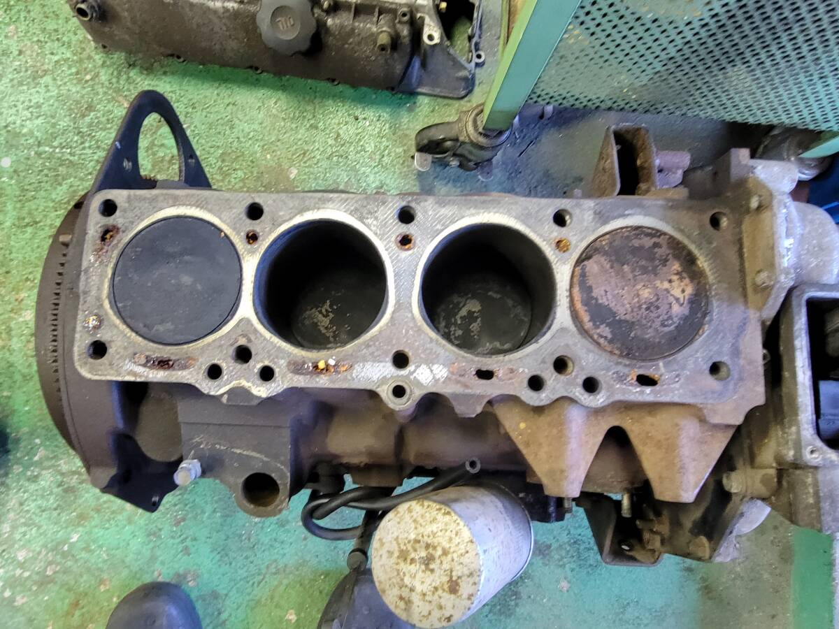 いすゞベレットG180エンジンクランク軽く回ります。引き取り限定商品です。_画像8