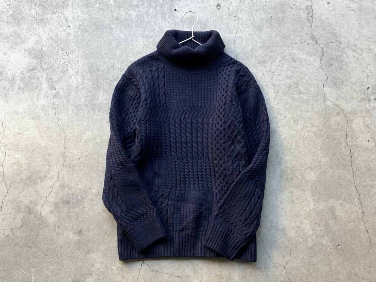 美品 BLACK LABEL CRESTBRIDGE タートルネック仕様 ケーブル編み ウールニットセーター M 三陽商会 メンズ パッチワーク 肉厚 紺 ネイビー_画像2