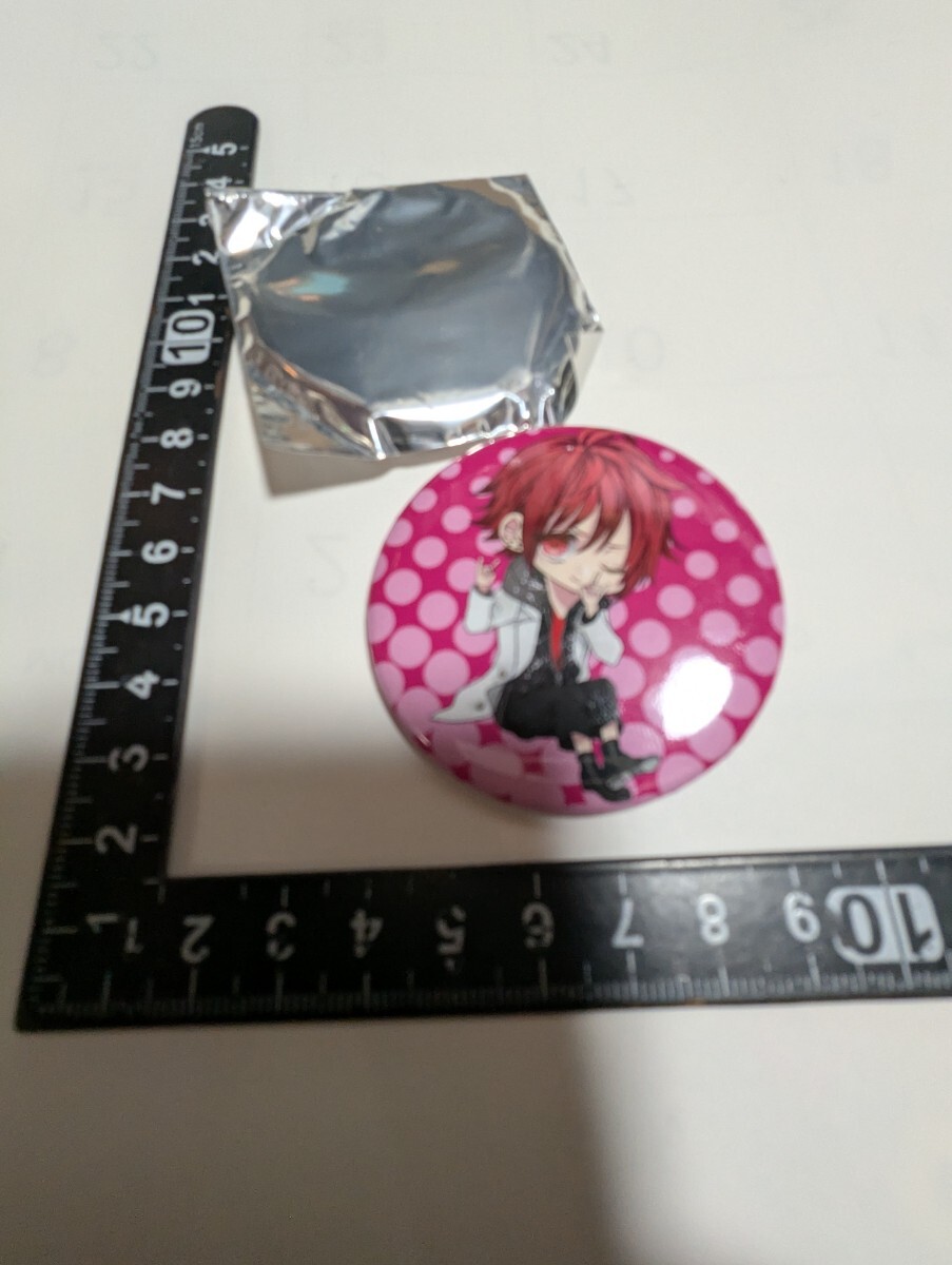  жестяная банка значок не использовался б/у маленький с дефектом 