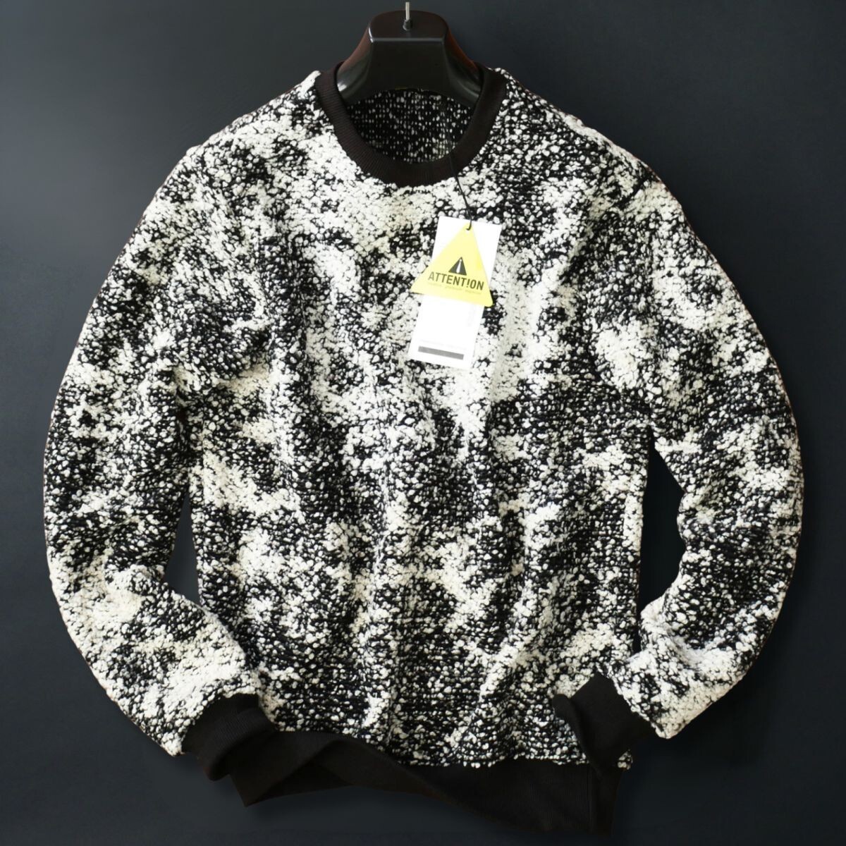 終了前日午後9時迄ご入札●dp054●S●中部イタリアの街着ブランド●ミックスブークレヤーン●ツイードセーター●イタリア製●_画像2