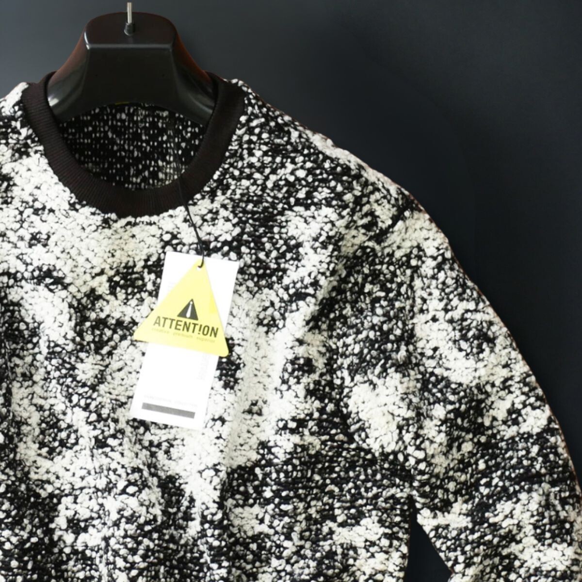 終了前日午後9時迄ご入札●dp054●S●中部イタリアの街着ブランド●ミックスブークレヤーン●ツイードセーター●イタリア製●_画像4