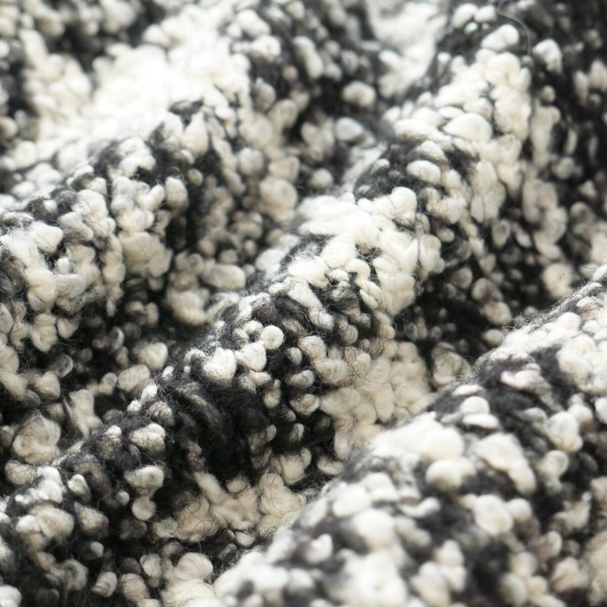 終了前日午後9時迄ご入札●dp054●S●中部イタリアの街着ブランド●ミックスブークレヤーン●ツイードセーター●イタリア製●_画像6