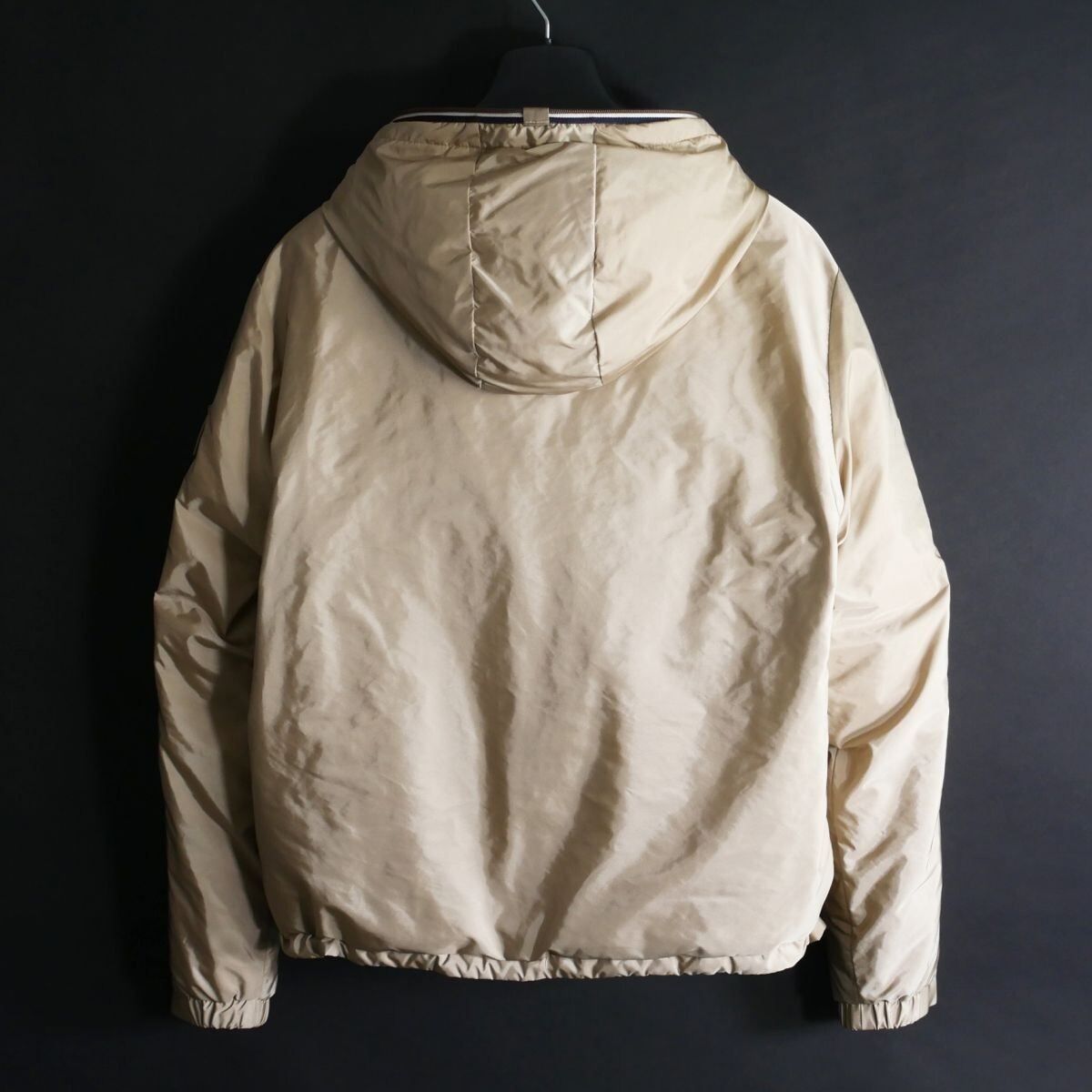 終了前日午後9時迄ご入札●dt173●2●4●選択可●現行/定価28.7万円●MONCLERモンクレール●ダウンジャケット●メンズ_画像3