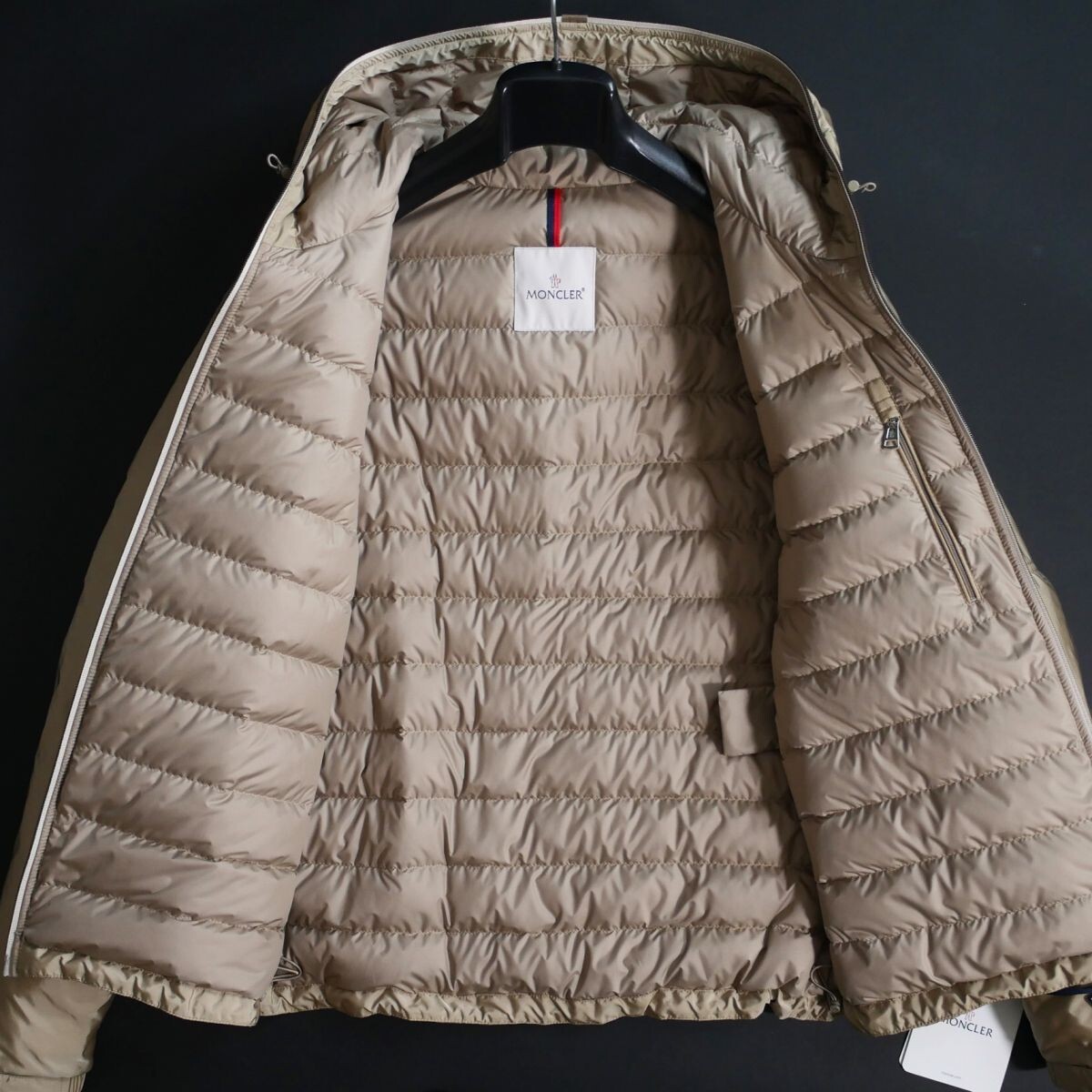 終了前日午後9時迄ご入札●dt173●2●4●選択可●現行/定価28.7万円●MONCLERモンクレール●ダウンジャケット●メンズ_画像7