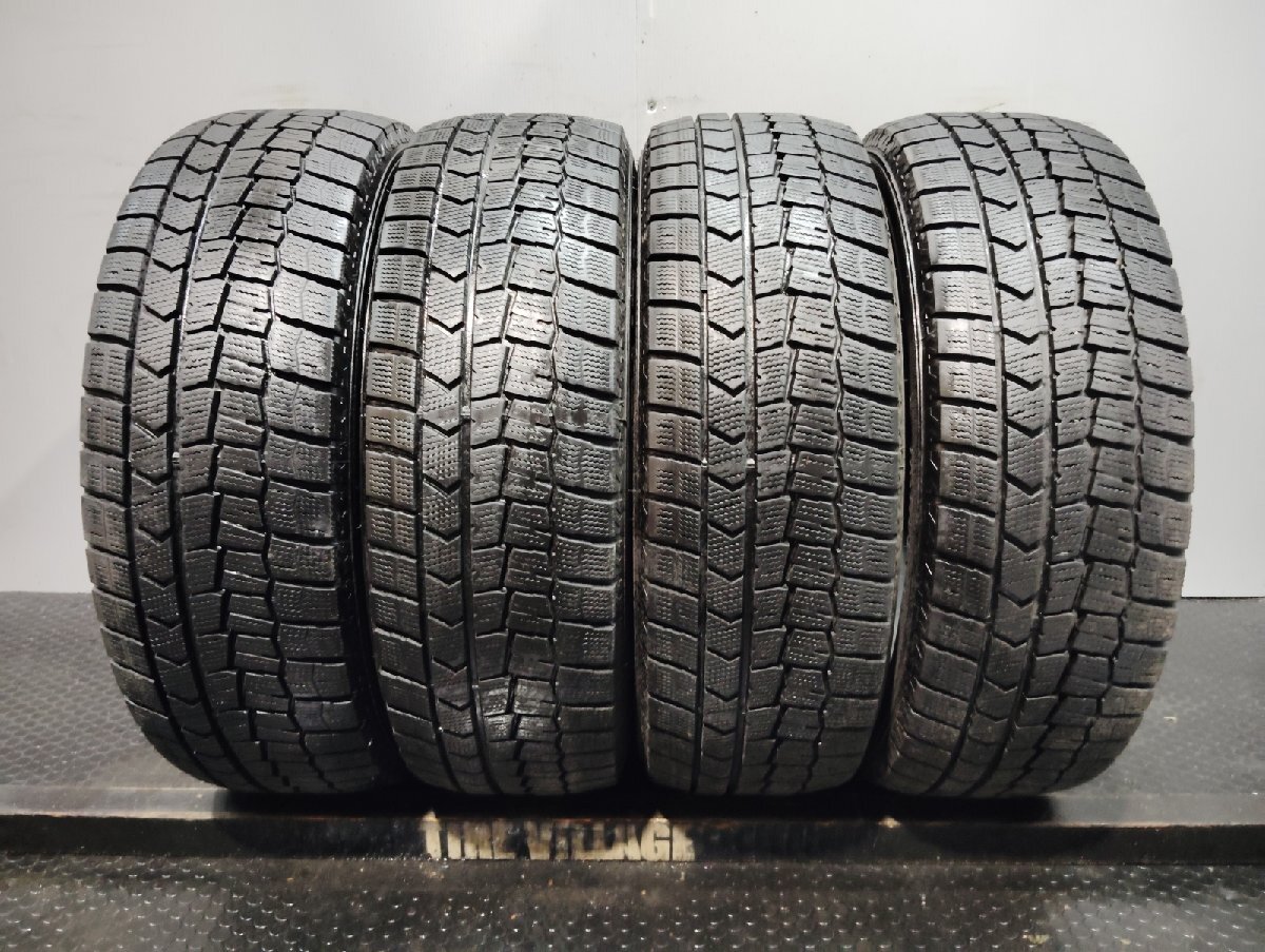 DUNLOP WINTER MAXX WM02 205/60R16 16インチ スタッドレス 4本 23～24年製 バリ溝 ヴォクシー ステップワゴン プリウスα ノア等 (KTJ544)_画像1