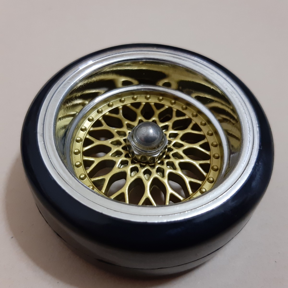 ●即決価格●送料無料●●深リム●●　リア ワイパー キャップ　●ゴールドメッシュ●　トヨタ　マツダ　ニッサン　スズキ　三菱　ダイハツ_画像1