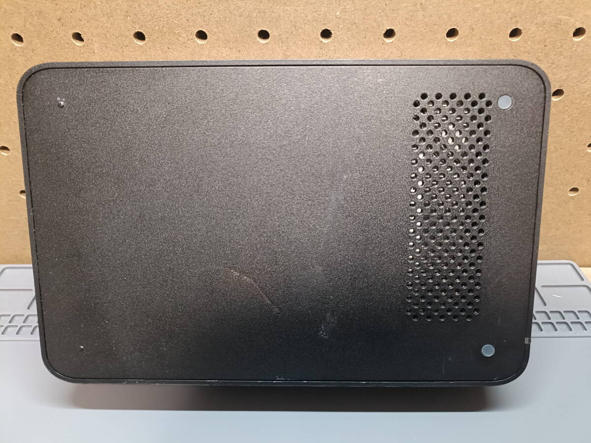 【A989】BUFFALO 外付HDD HD-LC1.0U3-BK 1TB 東芝製HDD搭載 正常判定品 ACアダプタ 新品USBケーブル付属 低稼働品_画像3