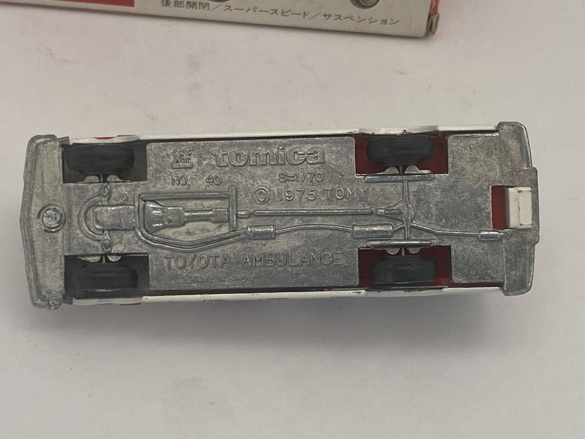 日本製トミカ 赤箱40 TOYOTA トヨタ 救急車_画像7