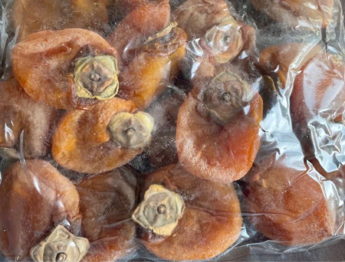 肉厚でとてもジューシー 冷凍でもおいしい 訳あり 大人気 激甘干柿500g 真空包装 干し柿 極甘美味抜群の画像6